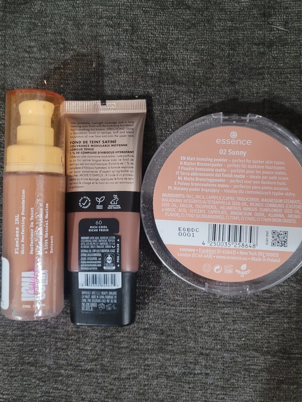 Makeup Bundle 3 items - Picture 2 of 2